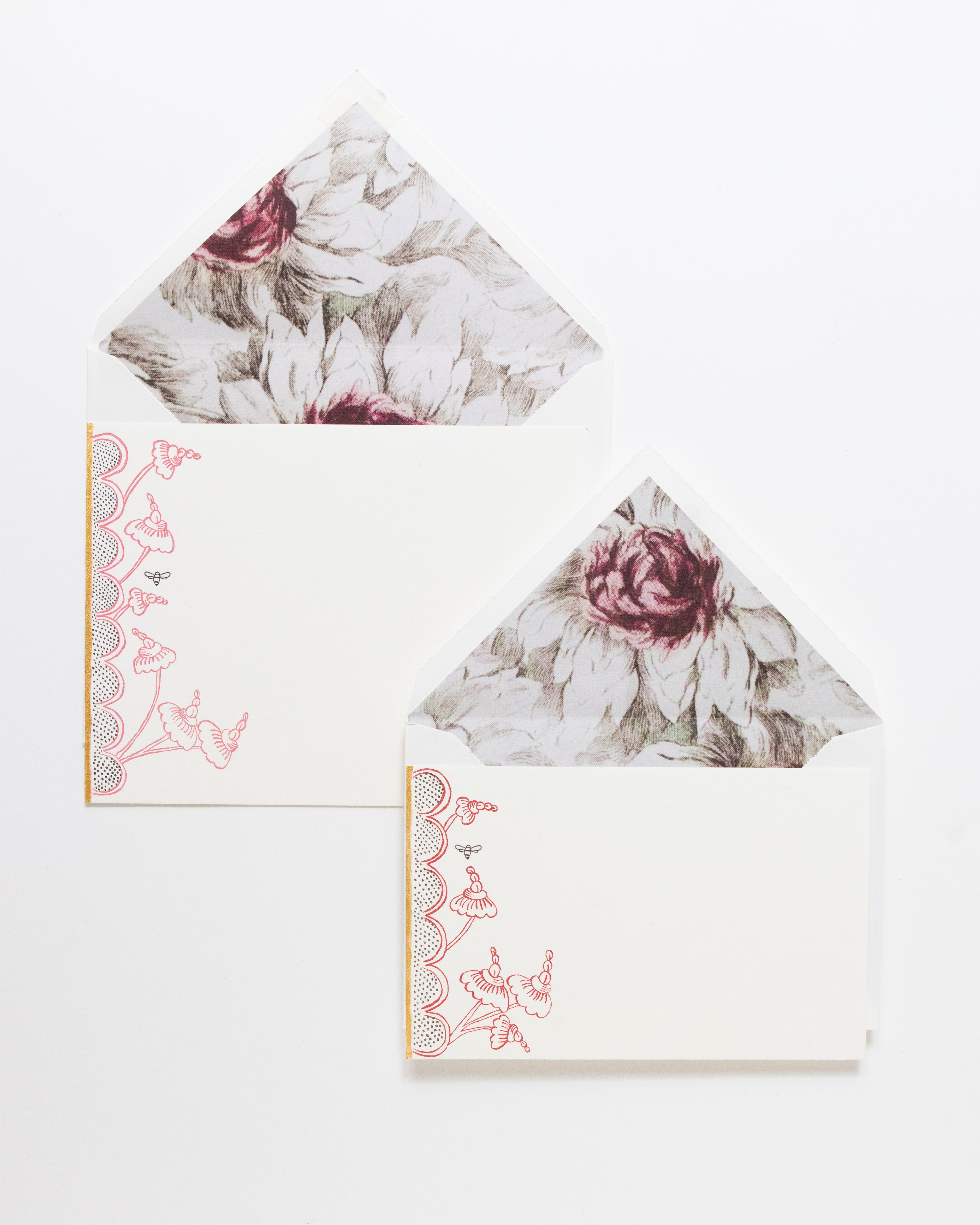 The Queen&#39;s Hamlet Flat Card - Miss Parfaite | Luxury Stationery