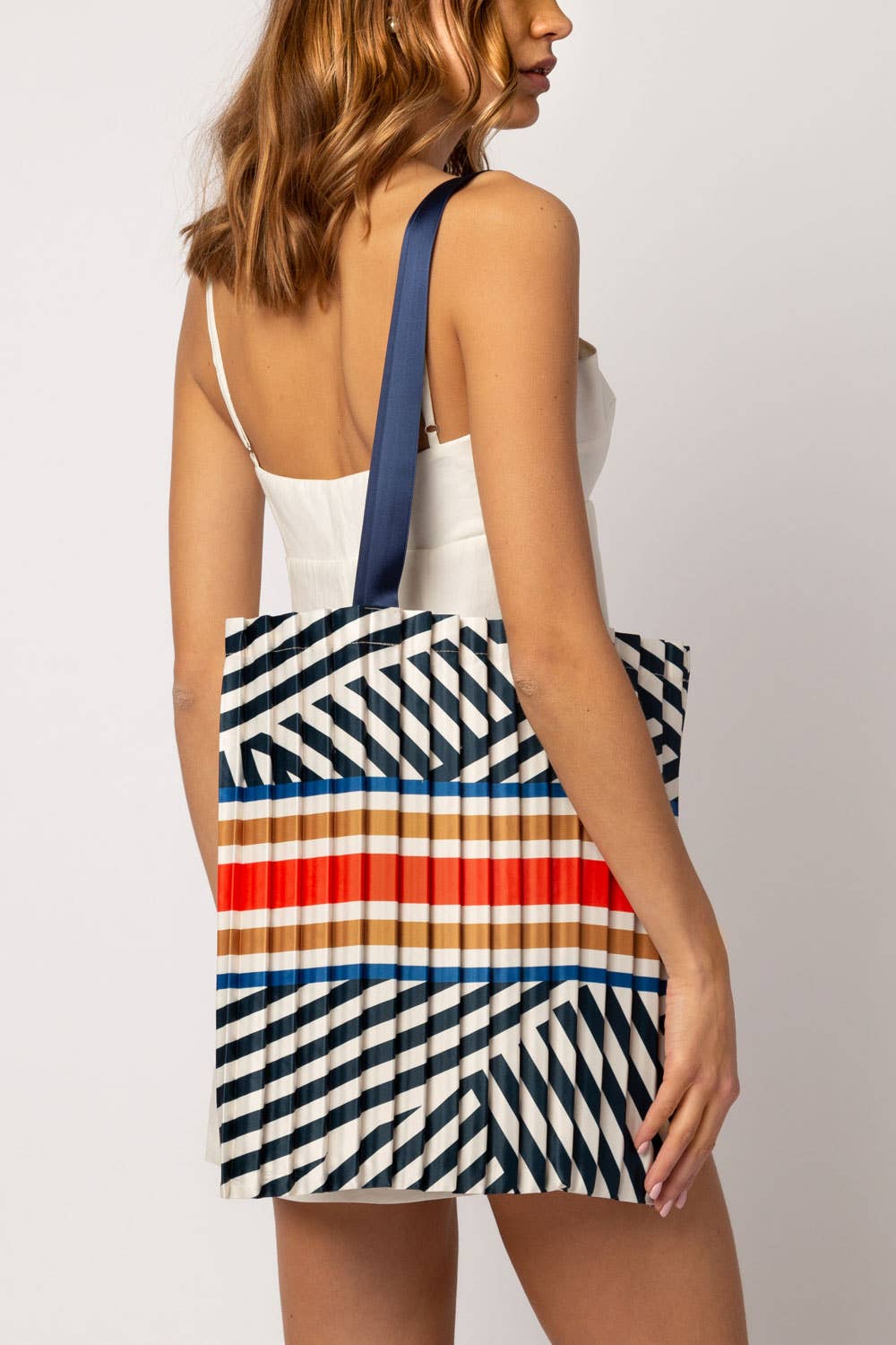 SATIN PLEATED BAG CAPALBIO - Miss Parfaite 