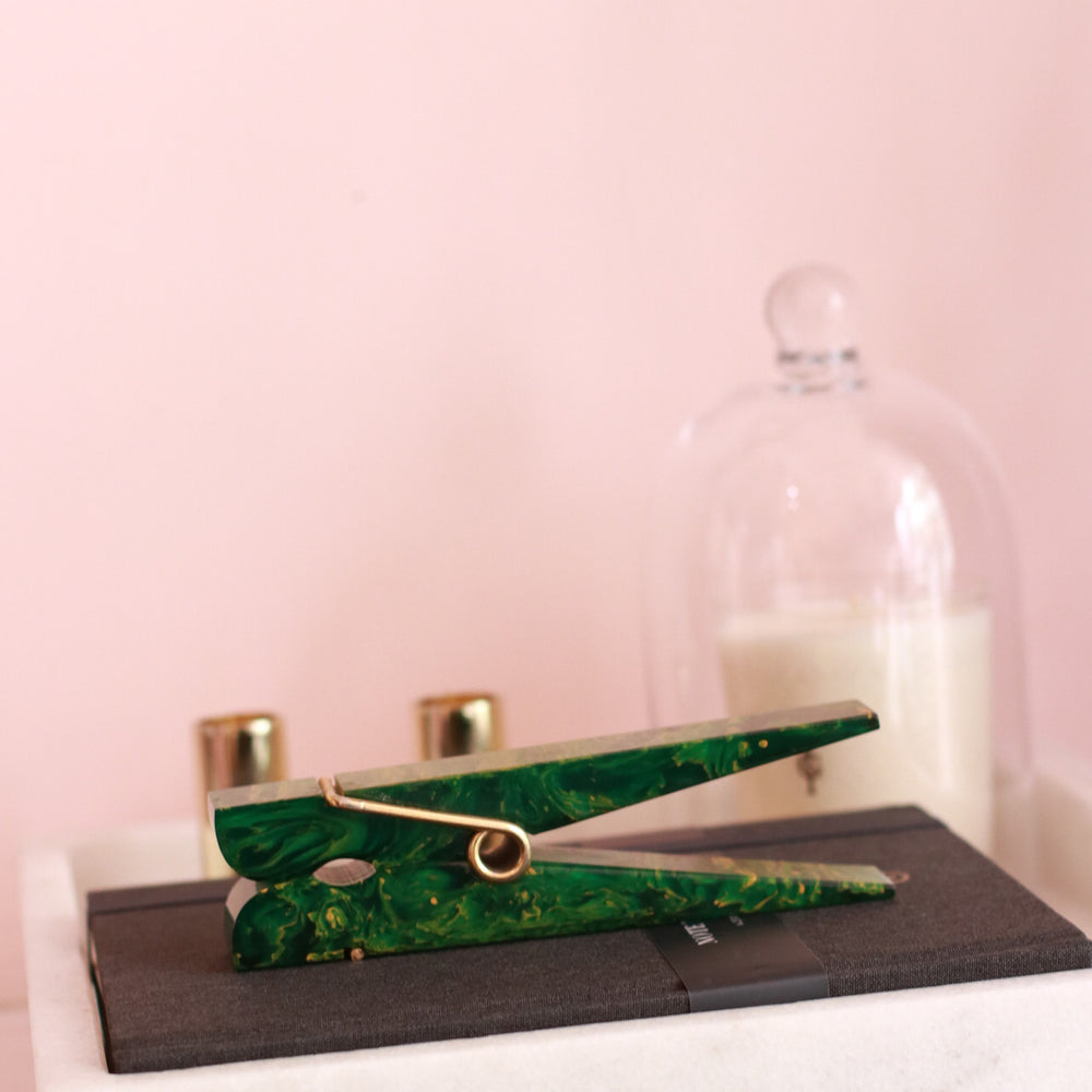 Bakelite Catalin Green Paperclip - Miss Parfaite 