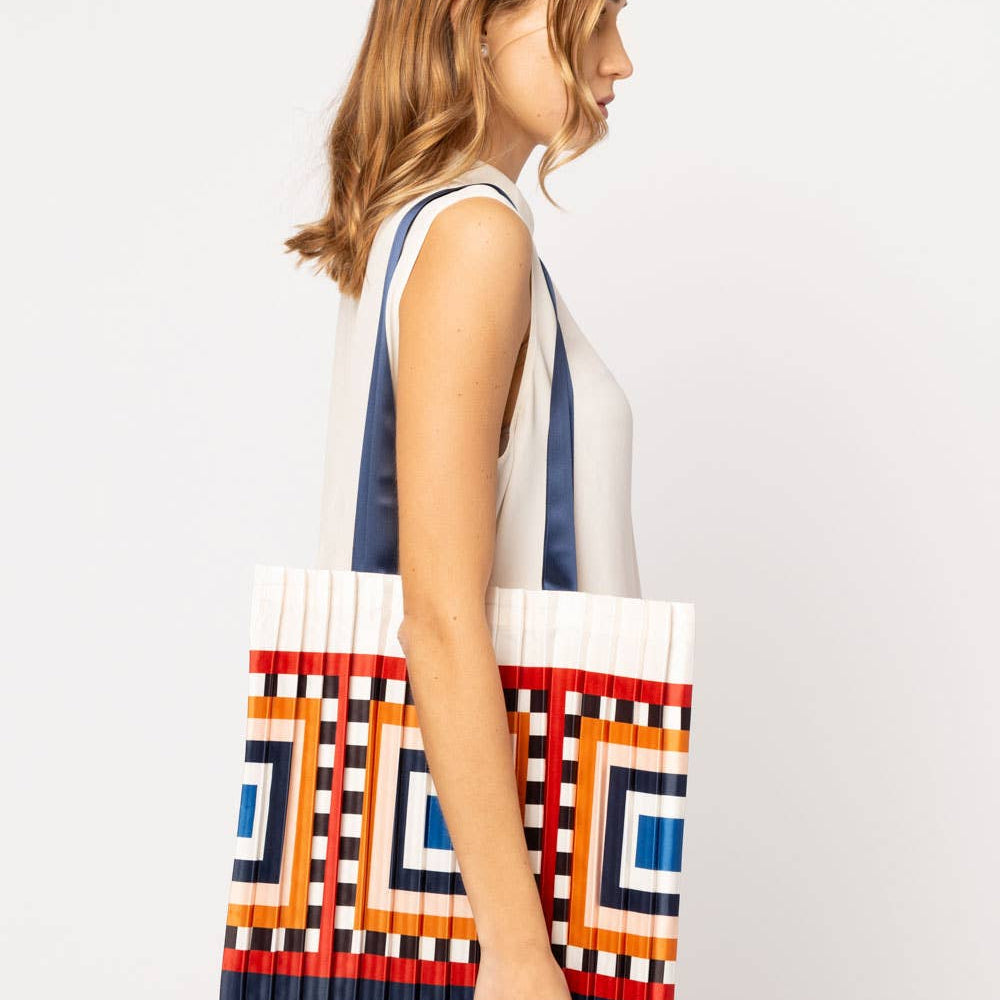 
                  
                    Satin Pleated Bag Ala - Miss Parfaite 
                  
                