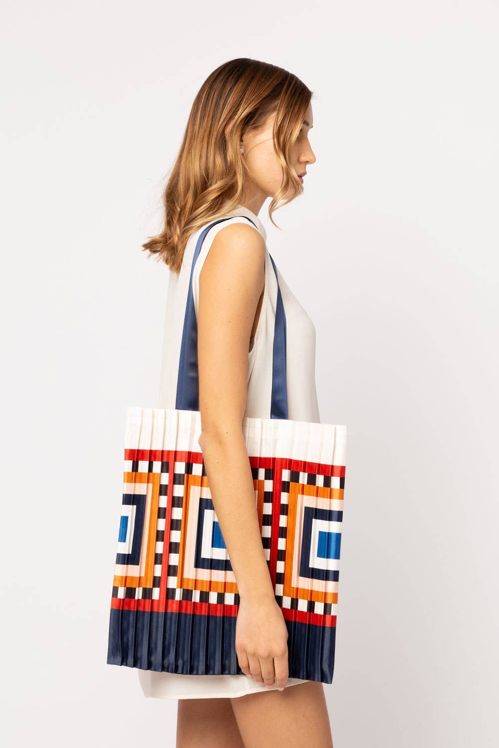Satin Pleated Bag Ala - Miss Parfaite 