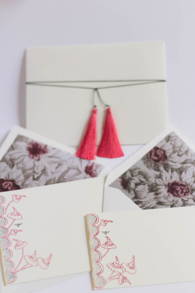 
                  
                    The Queen's Hamlet Flat Card - Miss Parfaite | Luxury Stationery
                  
                